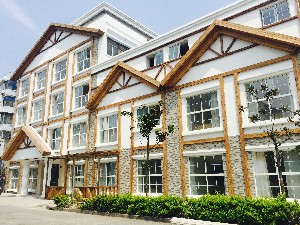 上海安達(dá)醫(yī)院醫(yī)療美容膨體隆下巴用什么材料？飲食怎么辦？