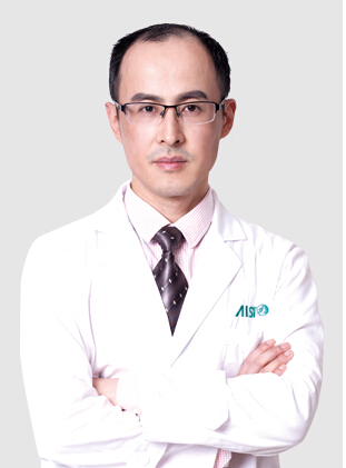 蘇州愛(ài)思特醫(yī)療美容醫(yī)院鄭曉明醫(yī)生