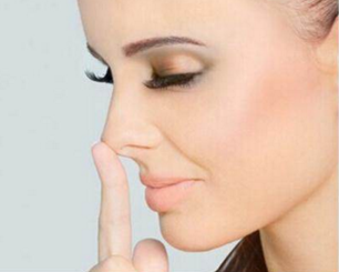 蘇州愛思特醫(yī)療美容醫(yī)院假體隆鼻