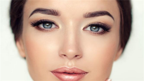 假體隆鼻可以維持一輩子嗎？