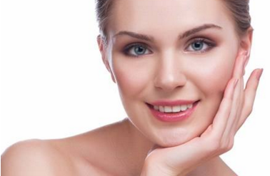 膨體墊下巴多久能恢復自然？