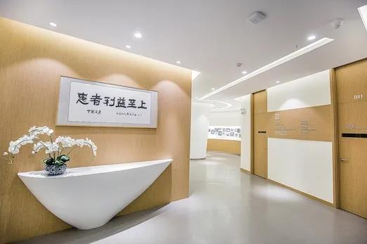 昆明藍橙口腔醫(yī)院_走廊