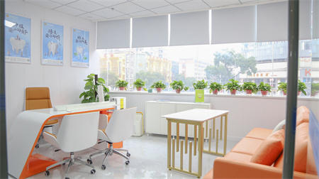 長沙優(yōu)伢仕口腔醫(yī)院_會(huì)診室