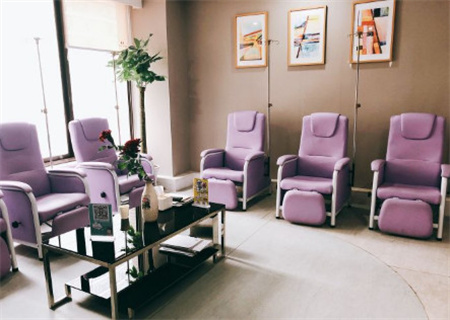 長(zhǎng)沙葉子整形美容醫(yī)院_輸液區(qū)