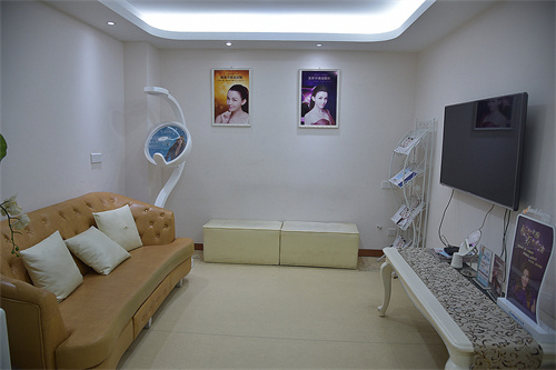 北京龍澤日盛醫(yī)療美容醫(yī)院_休息室