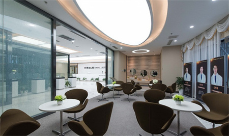 ?？诤佳谰S信口腔門診部_休息區(qū)