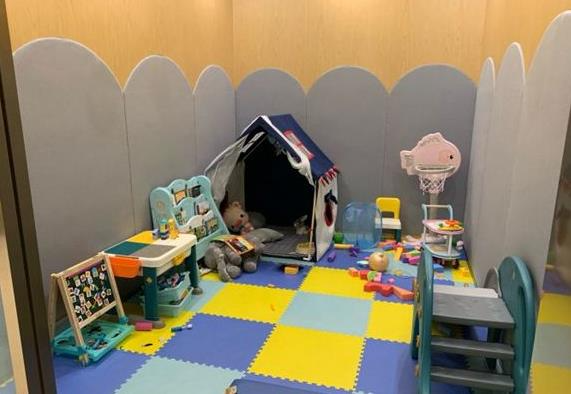 昆明美奧口腔醫(yī)院_兒童游戲區(qū)