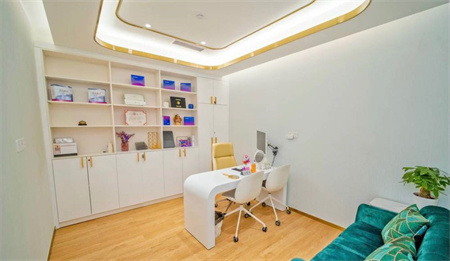 南充艾迪整形美容醫(yī)院_咨詢(xún)室