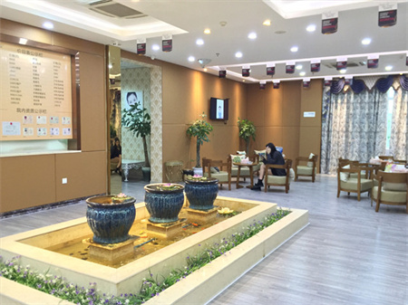 內(nèi)江達芬奇醫(yī)療美容門診部_醫(yī)院一角