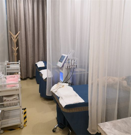 長沙容藝醫(yī)療美容門診部_治療室