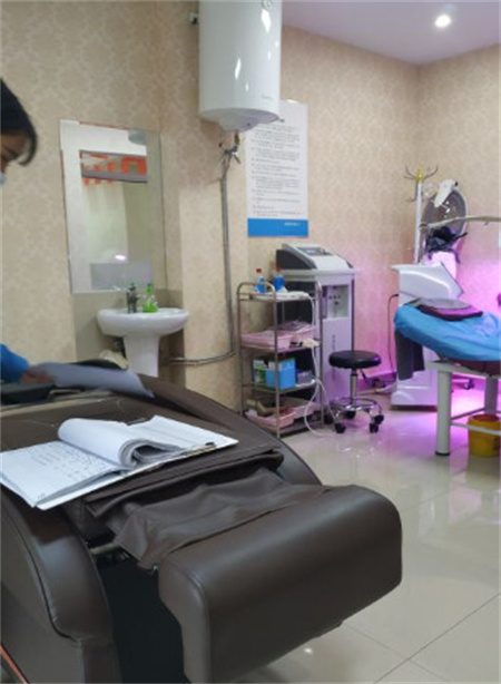 長(zhǎng)沙碧蓮盛植發(fā)醫(yī)院_治療室