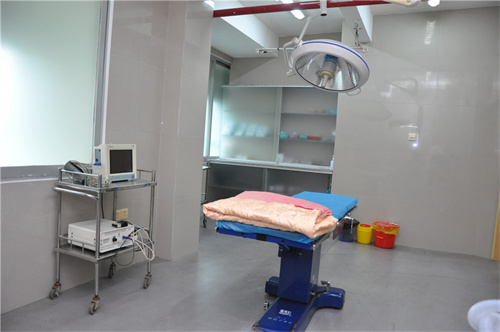 長春麗人醫(yī)療美容門診部_手術室