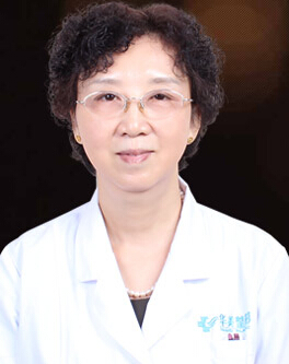 何運(yùn)萍 何運(yùn)萍