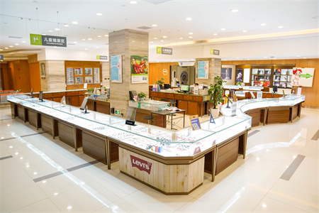 營口愛爾眼科醫(yī)院_配鏡中心