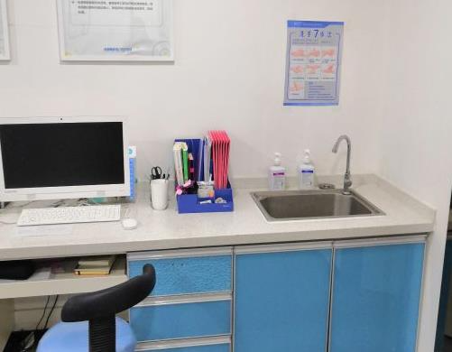 銀川鵬愛悅己醫(yī)療美容門診部_醫(yī)生辦公室