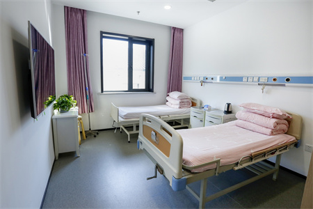 銀川中美寧大醫(yī)院醫(yī)療美容科_病房