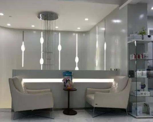 煙臺新面孔醫(yī)療美容門診部_休息區(qū)