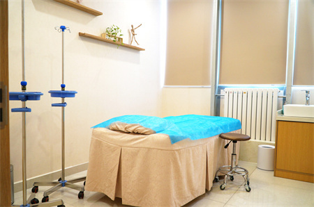 西寧市第一人民醫(yī)院整形美容科_皮膚治療室