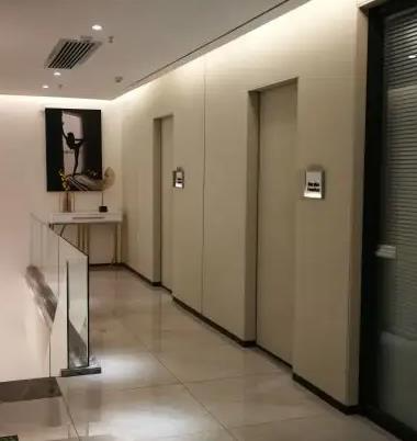 西安伊本番茄醫(yī)療美容診所_醫(yī)院走廊