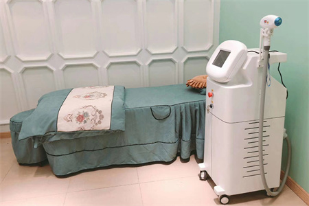 西安唯娜美顏醫(yī)療美容門(mén)診_治療室