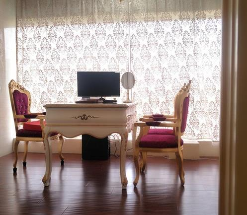 西安桃夭醫(yī)療美容診所_咨詢室