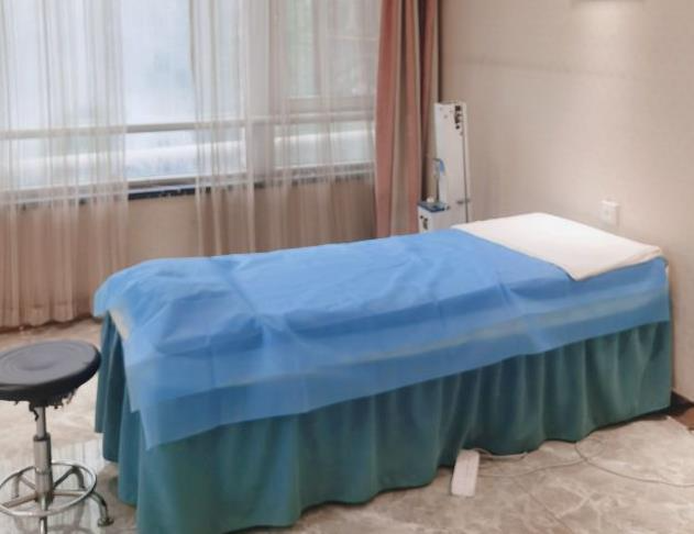 西安睛彩醫(yī)療美容診所_皮膚治療室