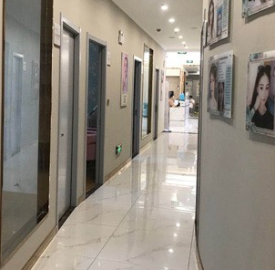 池州靈創(chuàng)醫(yī)療美容門診部_走廊