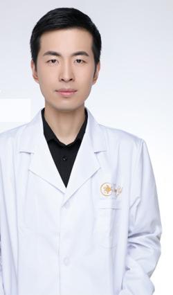 朱凡.jpg 朱凡.jpg