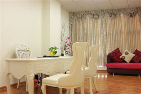 武漢佶奢美醫(yī)療美容門診部_咨詢室