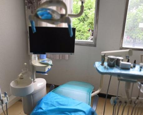 蕪湖華衛(wèi)口腔門(mén)診部_治療室