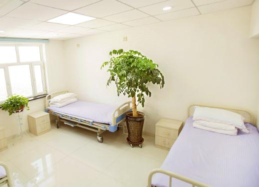 烏魯木齊新奇特醫(yī)療美容診所_觀察室