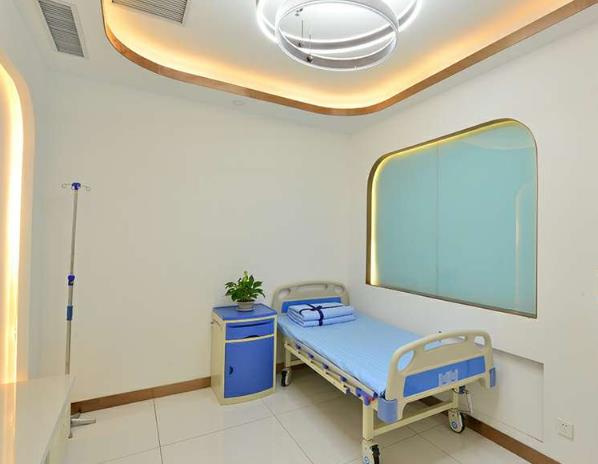 通遼迪爾美和醫(yī)療美容門(mén)診部_觀察室