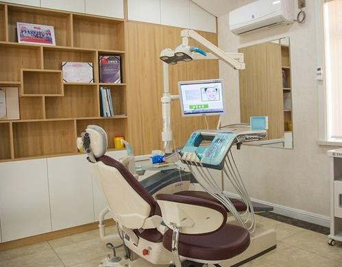 通遼斯邁爾口腔門診部_治療室