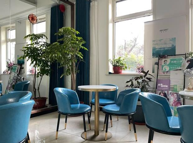 天津時(shí)光整形美容門診部_休息區(qū)