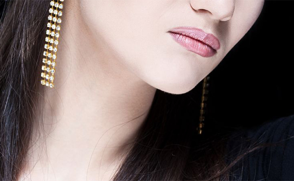 哪些人適合墊下巴?墊下巴的術(shù)后腫脹多久消退?