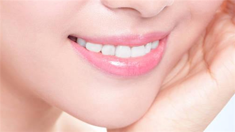 自體脂肪豐下巴能維持多久？