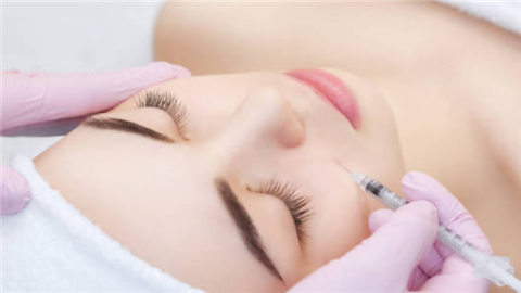 玻尿酸填充法令紋多久能恢復自然？