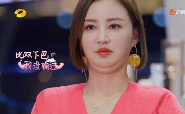 雙下巴特別明顯怎么辦?雙下巴吸脂有用嗎