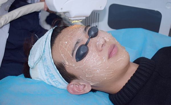 彩光嫩膚的過程是什么？