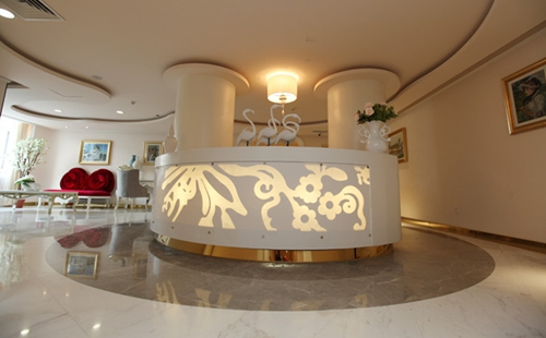 北京阿露絲醫(yī)療美容紅藍光祛痘怎么樣？紅藍光有何區(qū)別？