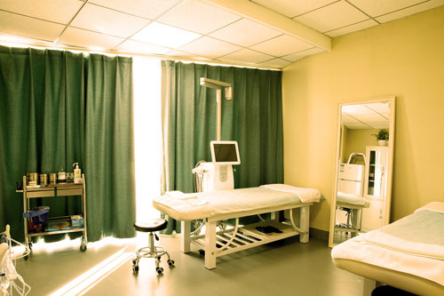 北京愛顏整形注射水光針怎么樣？注射水光針后如何護(hù)理？